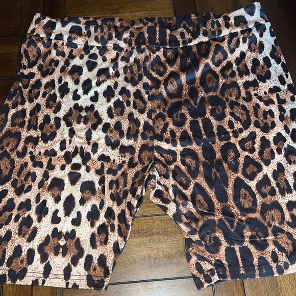 Shein Shorts - Picture 2 of 11
